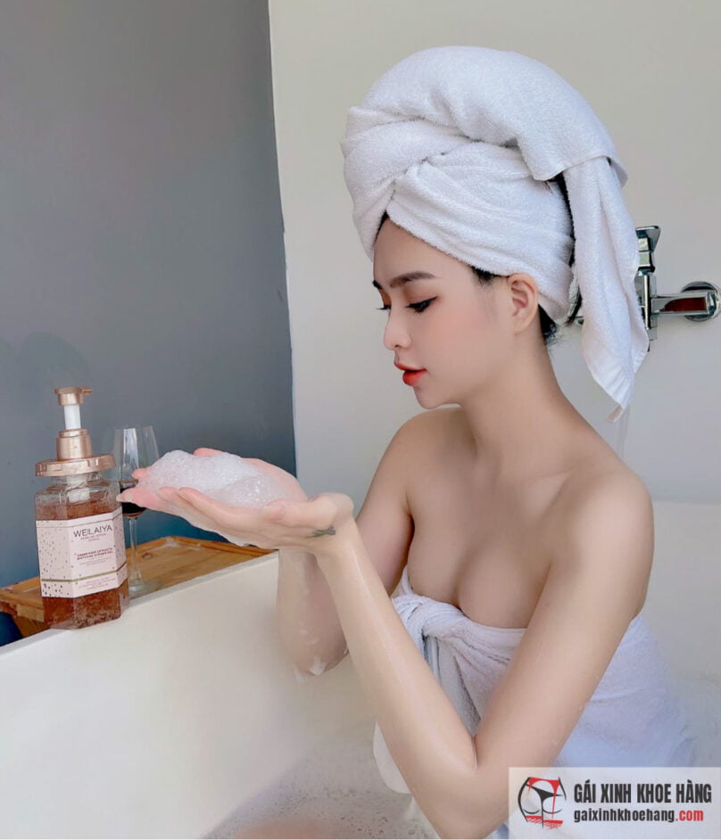 Cùng ngắm nhìn loạt ảnh nóng đến bỏng mắt của Trịnh Phước Hiền