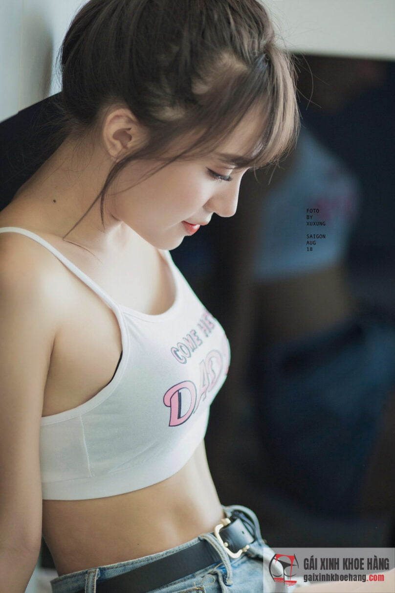 Hot girl Hà thành Kelly Ý Như xinh đẹp nóng bỏng khiến cộng đồng mạng đứng ngồi không yên