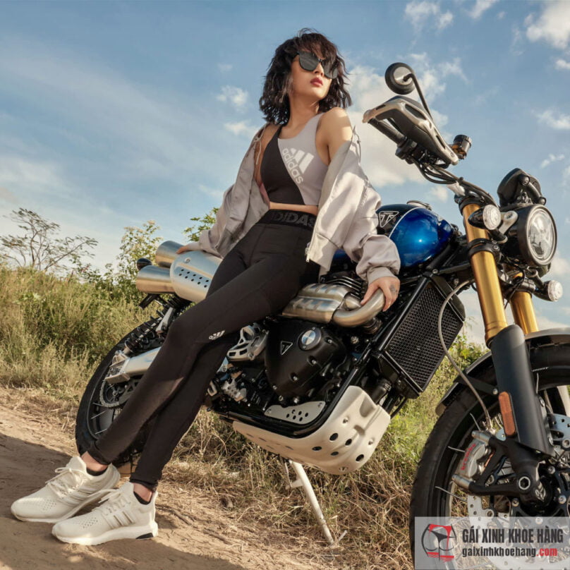 Loạt ảnh sexy cá tính của ca sĩ Bảo Anh