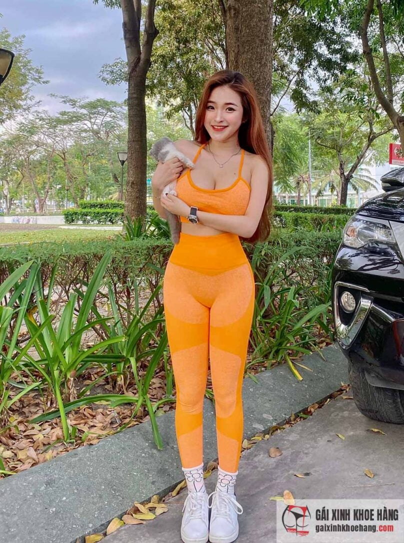 Cùng ngắm nhìn loạt ảnh xôi thịt cực đẫy đà của Bảo Trân