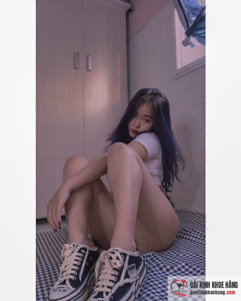 Cùng ngắm loạt ảnh khoe vòng 1 đẫy đà của Beo Thỏ