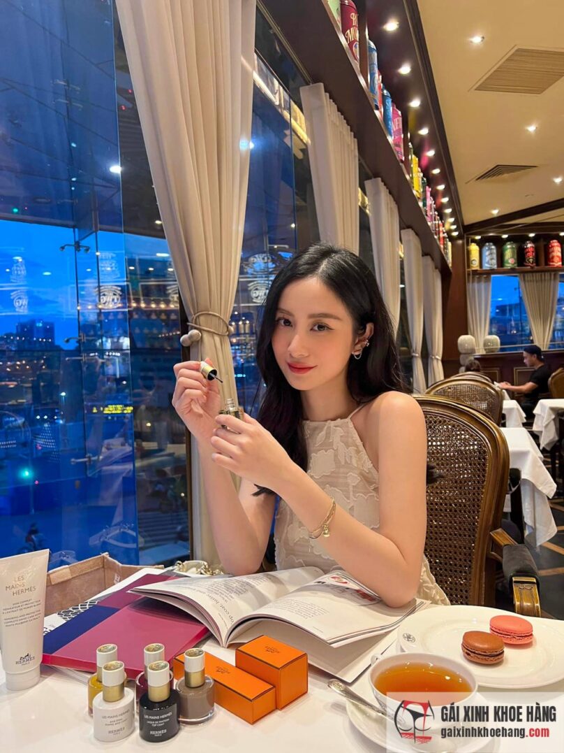 Cùng ngắm nhìn loạt ảnh cực sexy của Jun Vũ