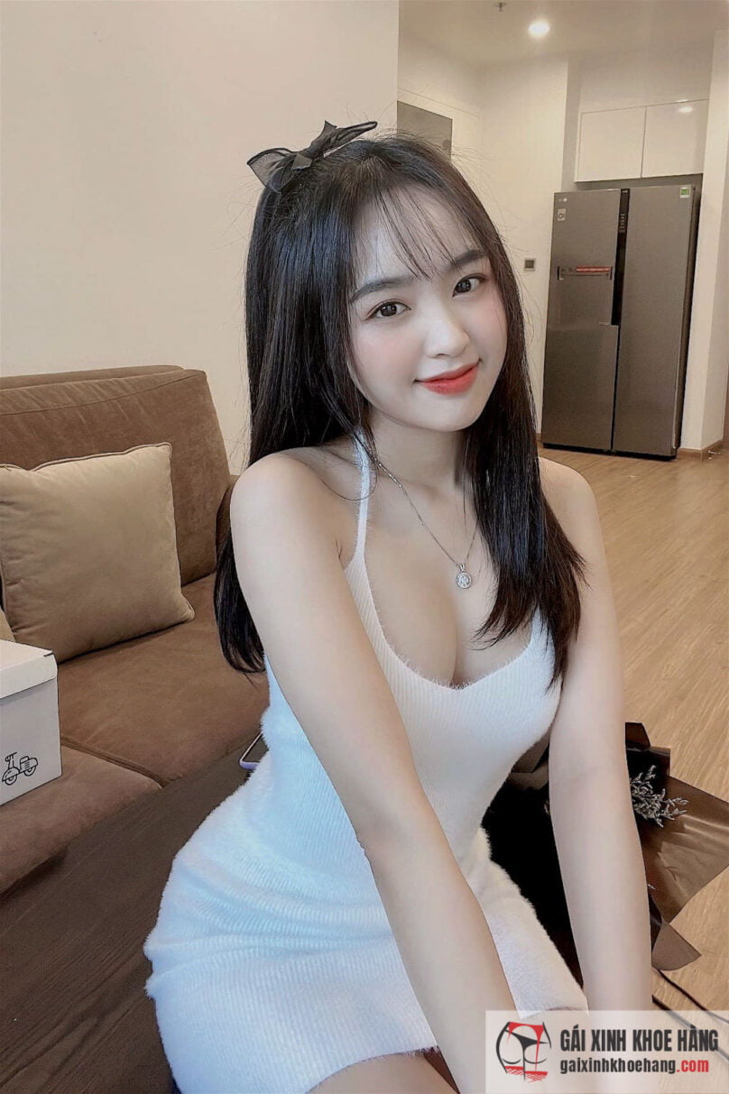 Cùng ngắm nhìn những hình ảnh nóng của Lê Phương Anh
