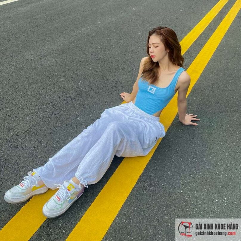 Cùng ngắm nhìn loạt ảnh sexy nóng bỏng của ca sĩ Liz Kim Cương