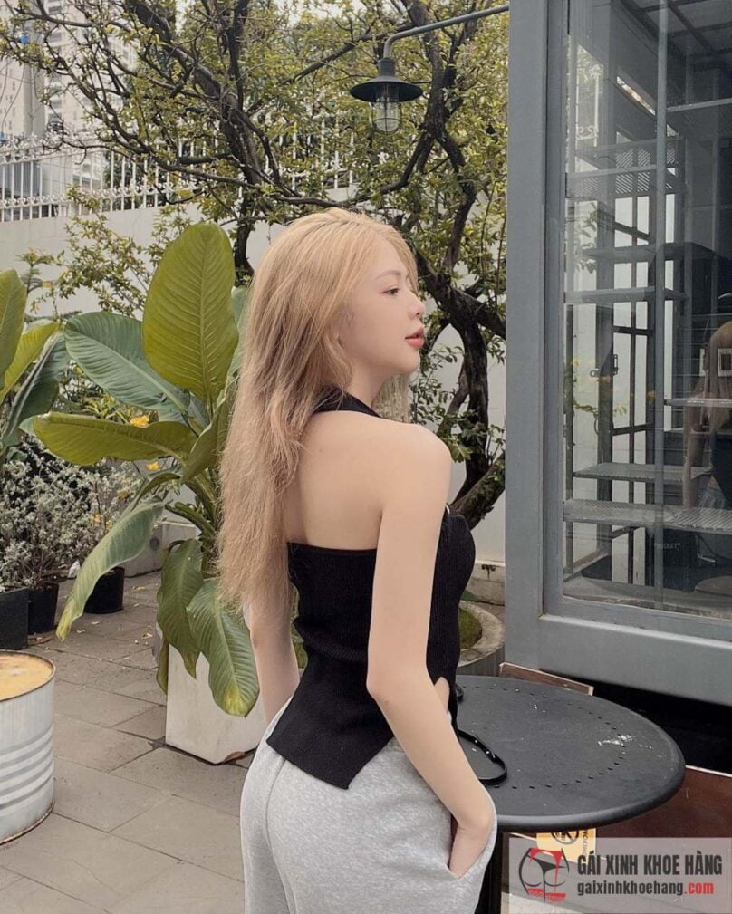Cùng ngắm nhìn loạt ảnh sexy nóng bỏng của ca sĩ Liz Kim Cương