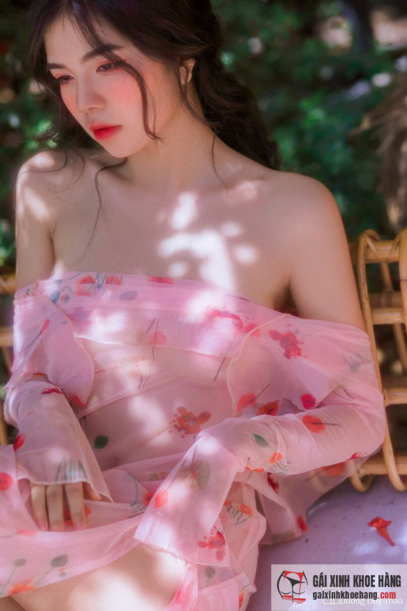 Cùng ngắm nhìn những hình ảnh sexy của Mai Dora
