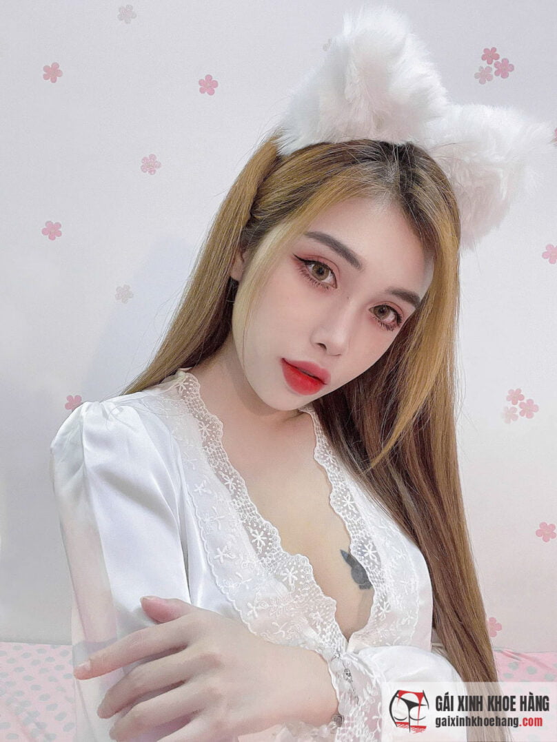 Cùng ngắm nhìn những hình ảnh sexy nóng bỏng của Pinky Bảo Trân
