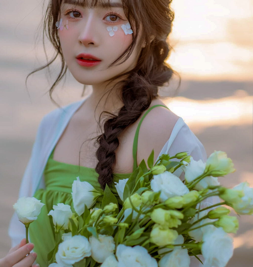 Cùng ngắm nhìn những hình ảnh xinh đẹp thuần khiết của Quỳnh Alee