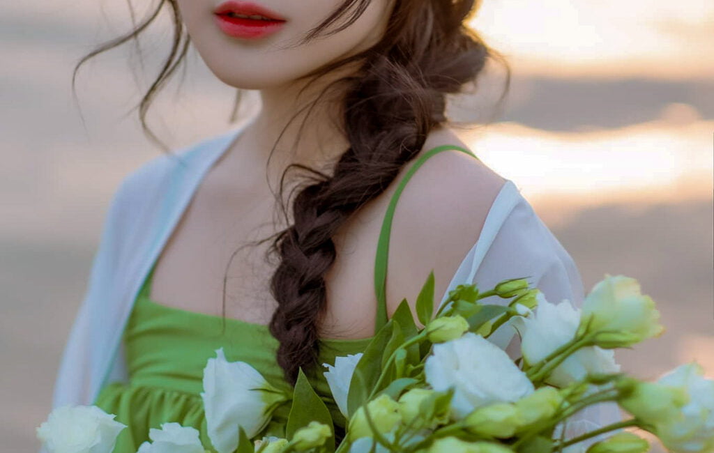 Cùng ngắm nhìn những hình ảnh xinh đẹp thuần khiết của Quỳnh Alee