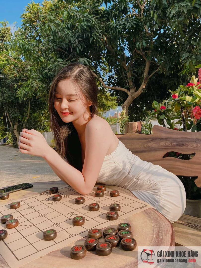 Cùng ngắm nhìn loạt ảnh xinh đẹp sang chảnh của Thảo Nguyên