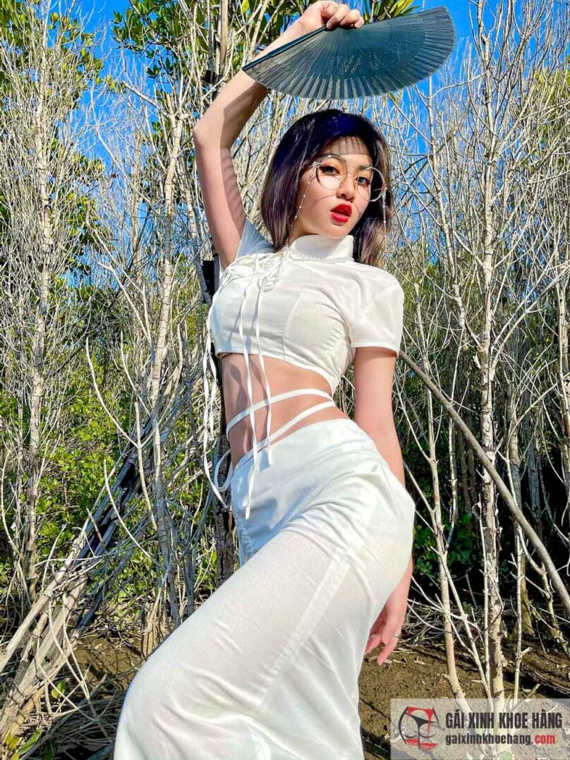 Vứt bỏ hình tượng nữ sinh ngây thơ, Trần Đoàn Bảo Ngọc tung bộ ảnh sexy nóng bỏng