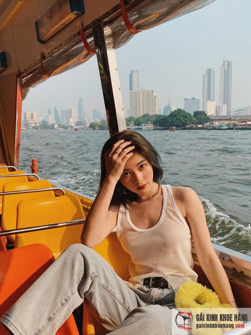 Cùng ngắm nhìn loạt ảnh sexy của Bảo Ngọc