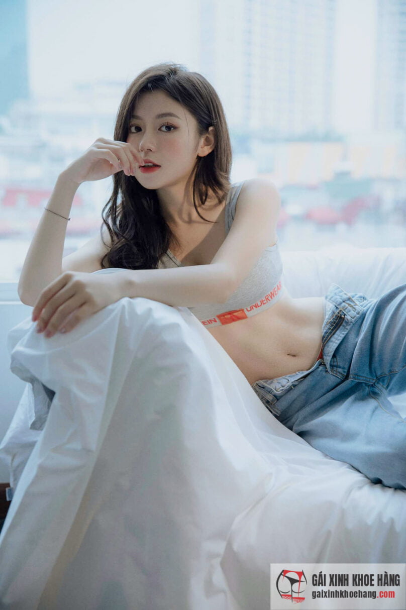 Cùng ngắm thêm những hình ảnh sexy của Trang Lucy