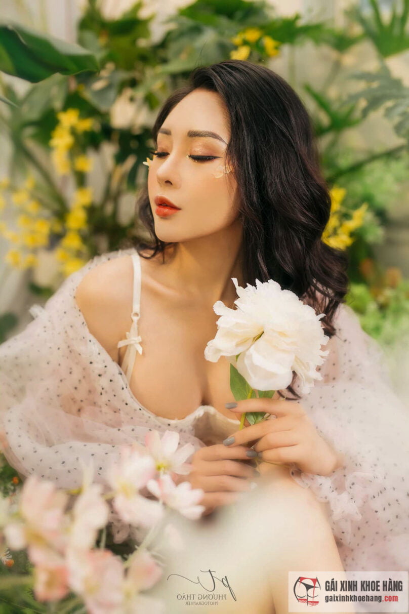 Cùng ngắm loạt ảnh xinh đẹp ngất ngây của Mai Ngọc Anh!
