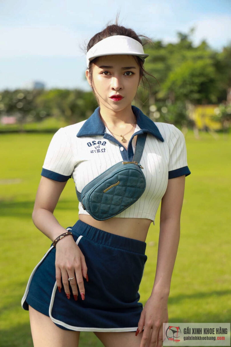 Cùng ngắm những hình ảnh xinh đẹp của nàng ca sĩ tài năng Woni.