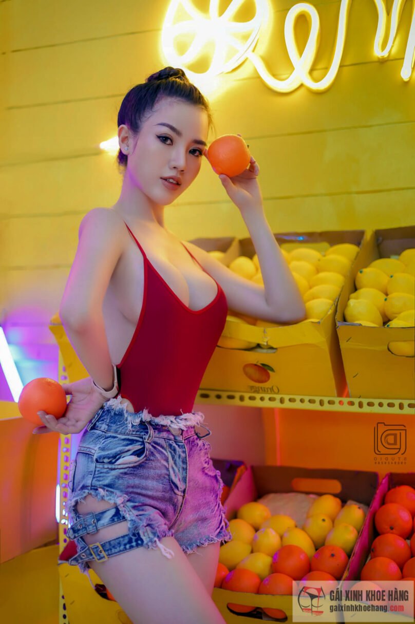 Ngô Thị Mỹ Duyên thả dáng nuột nà khiến CĐM hết lời khen ngợi