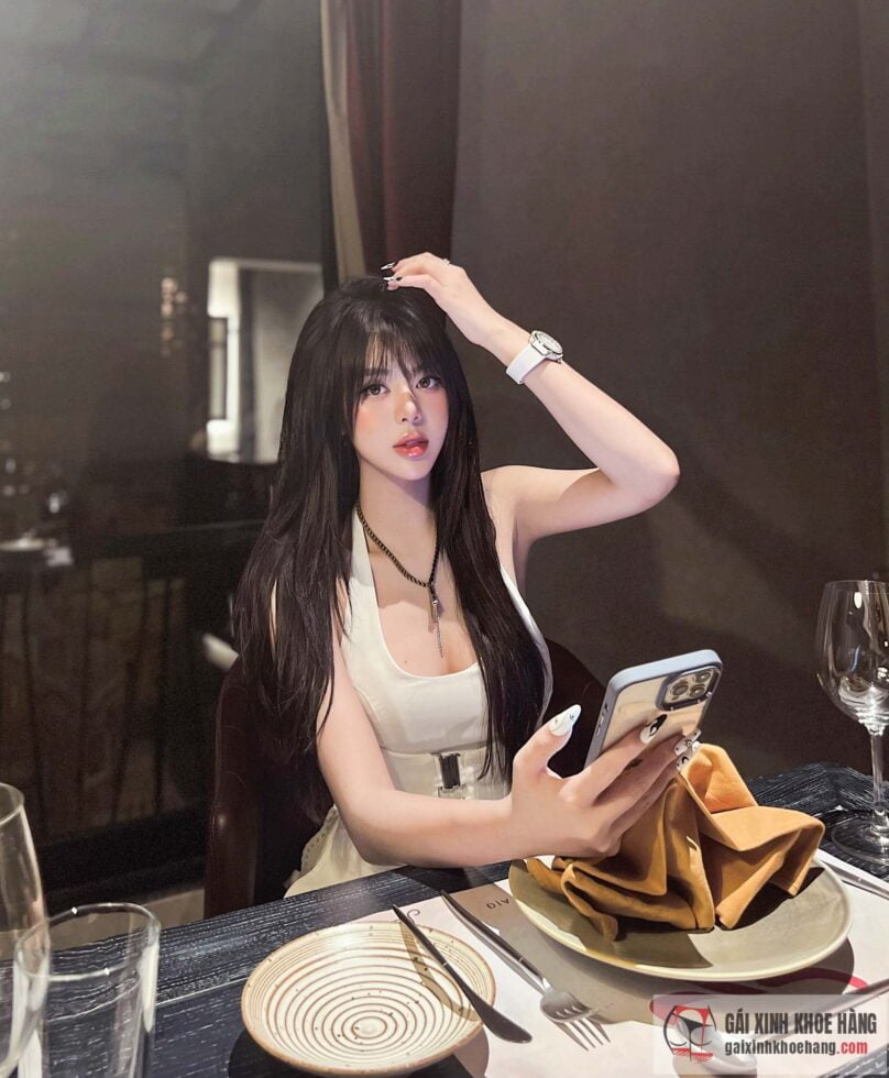 Mai Phương Bùi - Nàng hot girl xinh đẹp, tài năng, giàu có