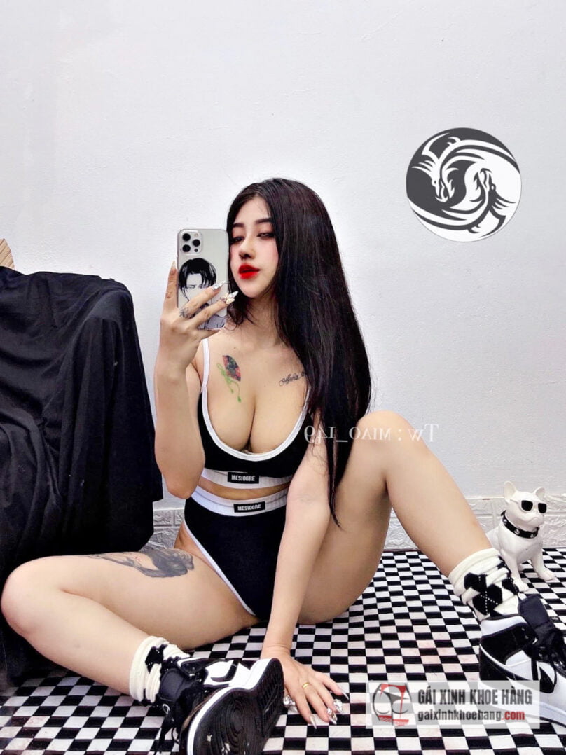 Cùng xem loạt ảnh Cosplay nóng bỏng của Trương Thúy Quỳnh!