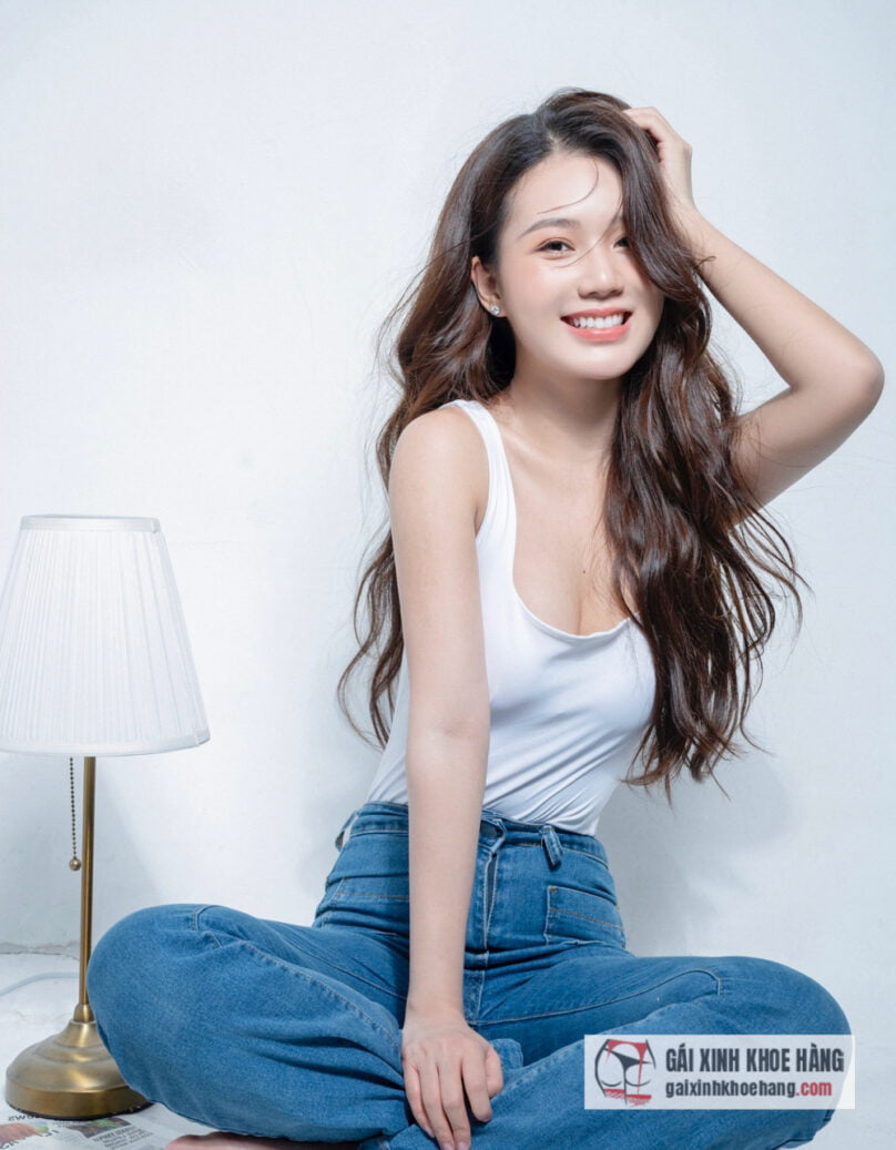 Cùng xem loạt ảnh của diễn viên Phạm Ngọc Anh mặc binini nóng bỏng!