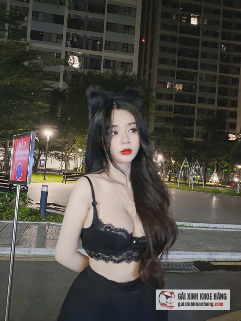 Cùng ngắm nhìn những hình ảnh gợi cảm của Hồng Nhung!