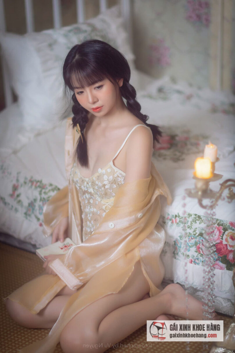 Hot Tiktoker Quỳnh Giang xinh đẹp ấn tượng bởi vẻ ngoài quyến rũ