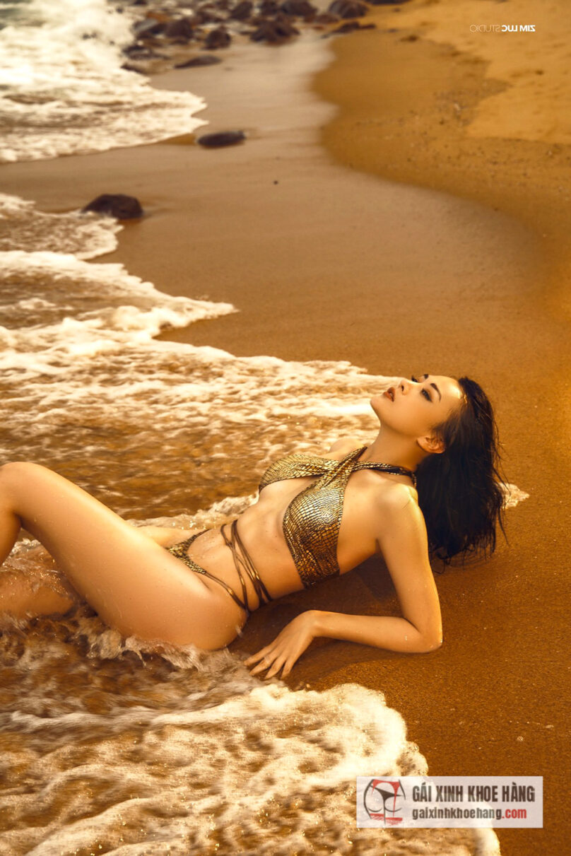 Cùng xem loạt ảnh bikini nóng bỏng của Phương Oanh! 