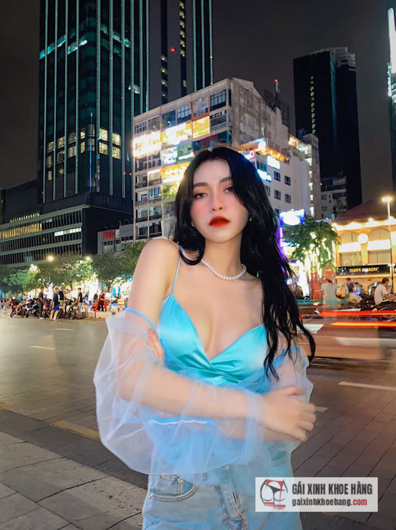 Xem loạt ảnh khoe thân hình nóng bỏng của Nhã Thy