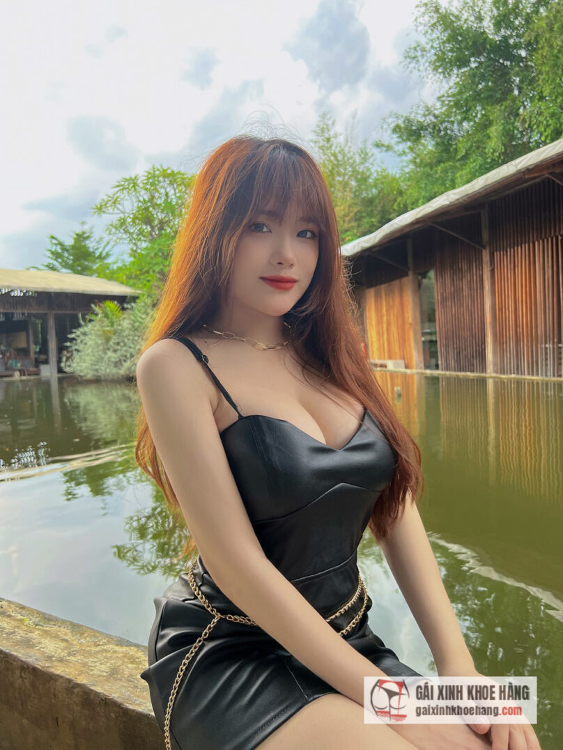 Cùng ngắm loạt ảnh nóng bỏng của hot girl Thanh Thủy!