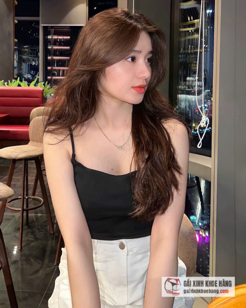 Nữ hình 2k khiến bao trái tim ngây ngất vì quá xinh đẹp