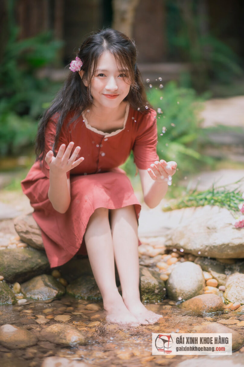 Cùng xem loạt ảnh xinh đẹp hút hồn của Linh Hoài!