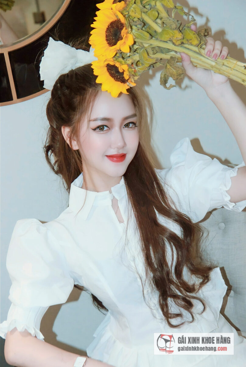 Hot teen Thoại Nghi cô nàng người mẫu xinh đẹp 17 tuổi