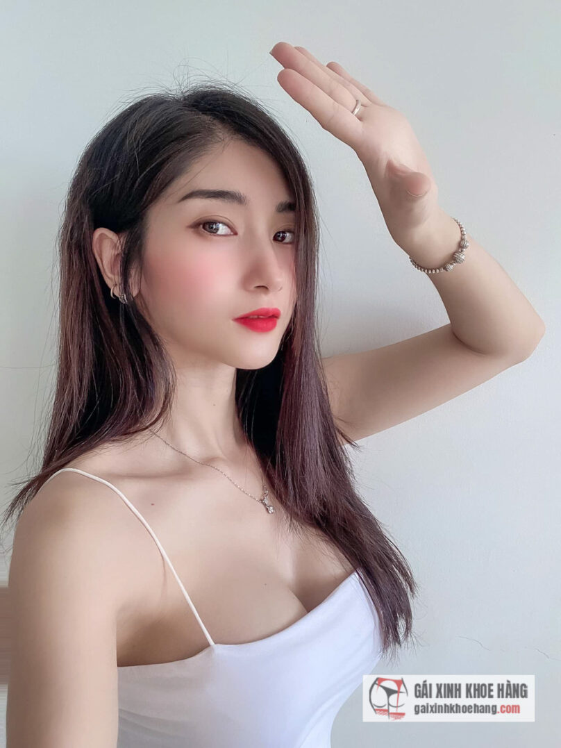 Cùng xem loạt ảnh sexy của hot girl Nguyễn Xuyến!