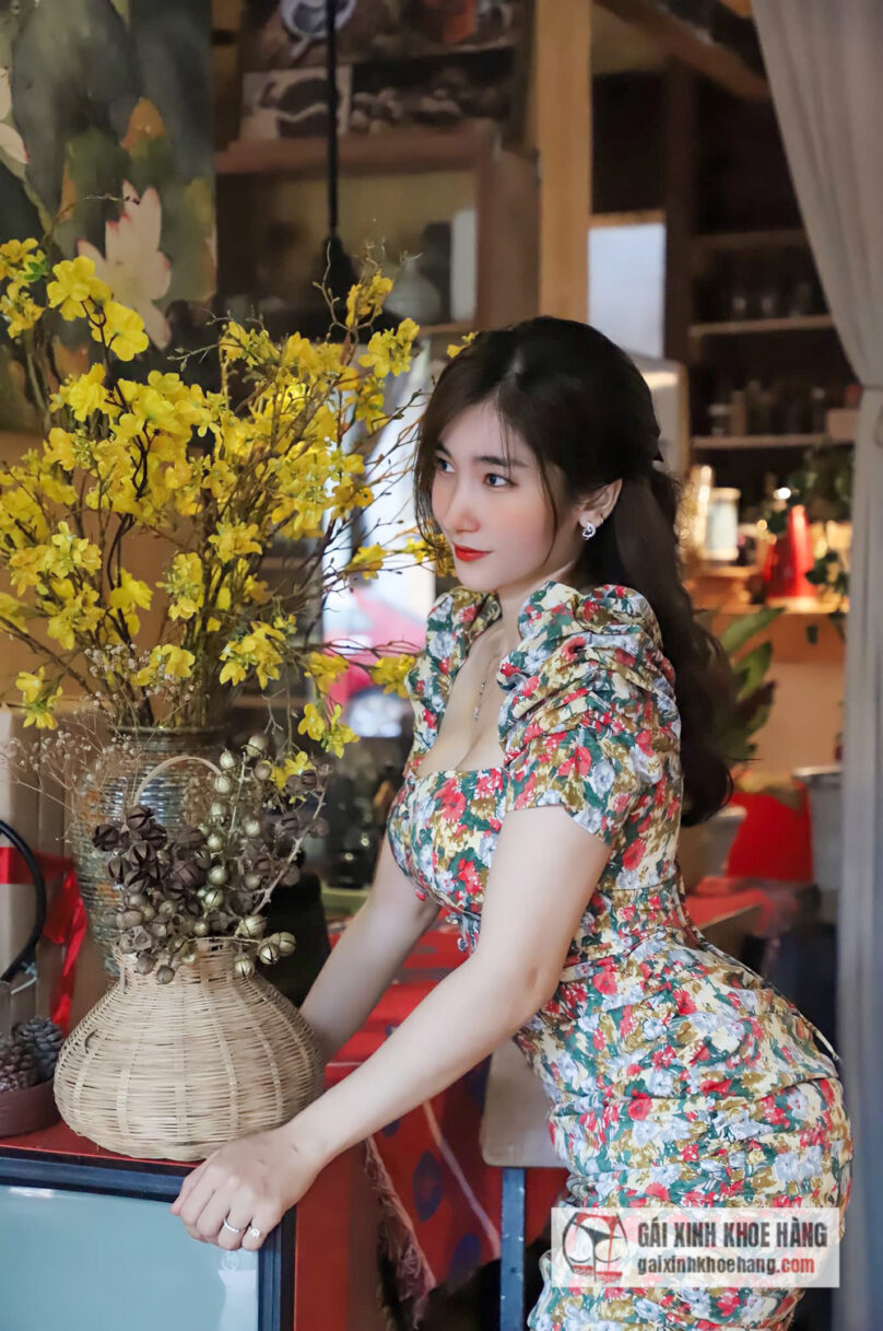 Cùng xem loạt ảnh sexy của hot girl Nguyễn Xuyến!