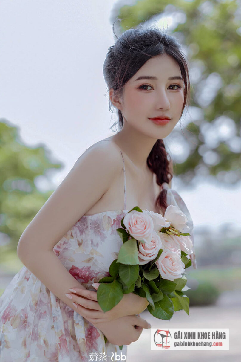 Cùng xem loạt ảnh cuốn hút của model Cửu Nhi!