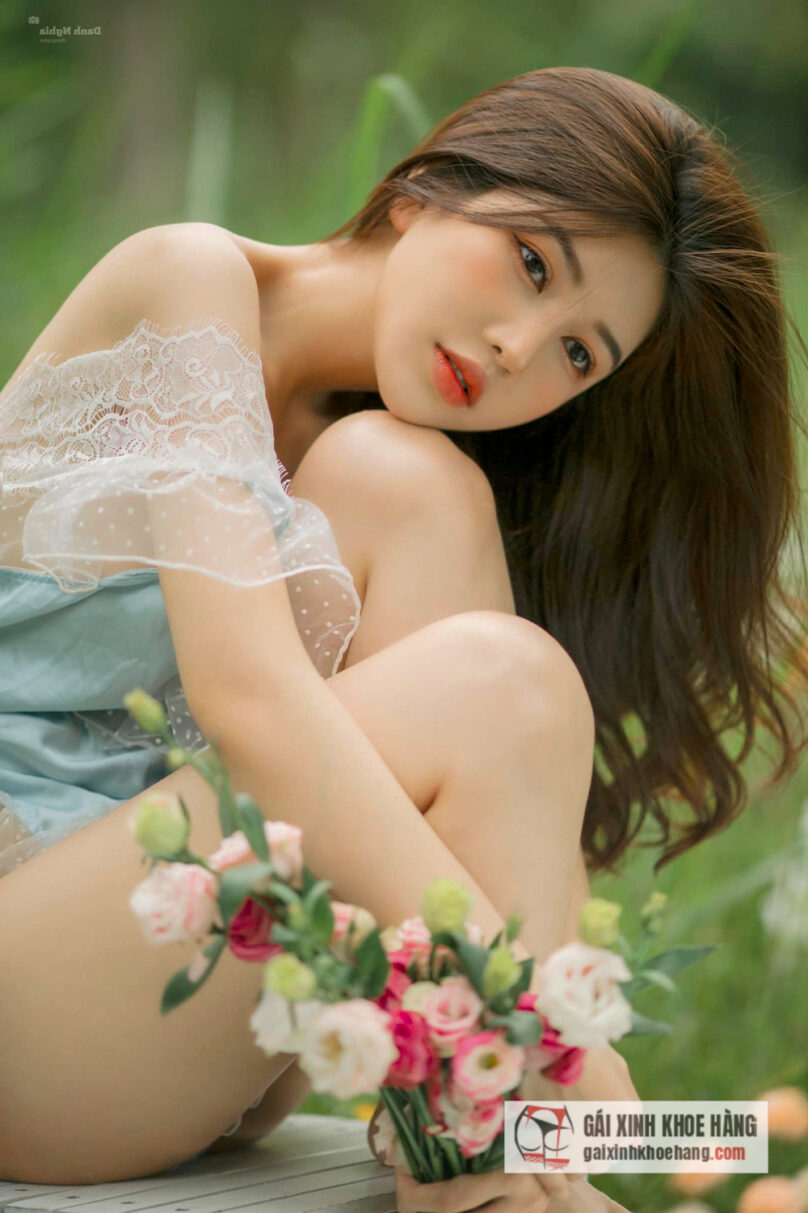 Cùng xem loạt ảnh cuốn hút của model Cửu Nhi!