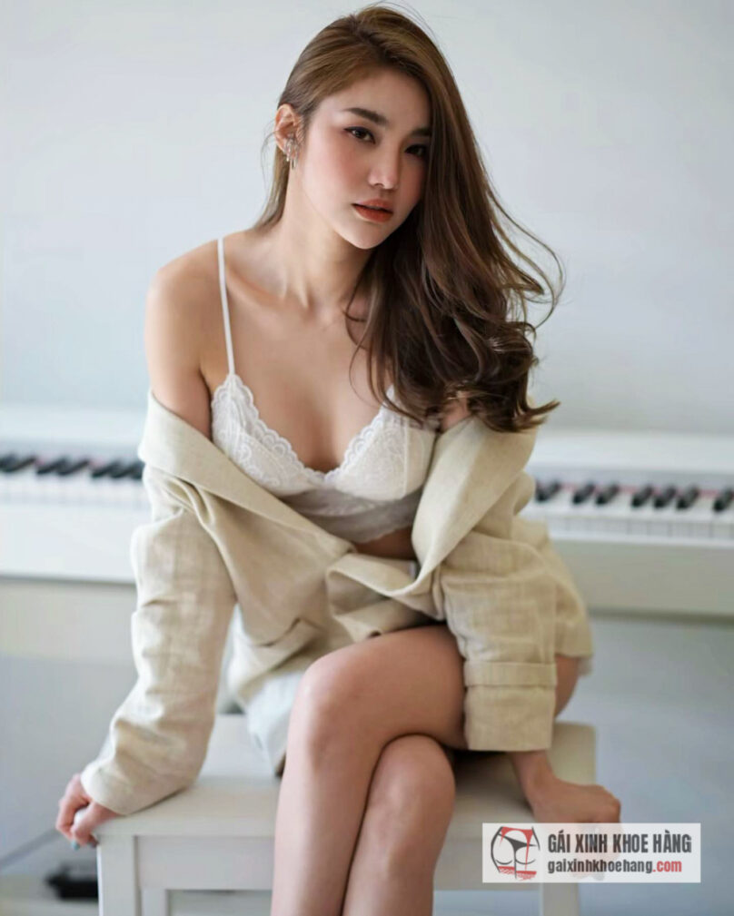 Cùng xem loạt ảnh với body gợi cảm nóng bỏng của Jarunan Tavepanya !