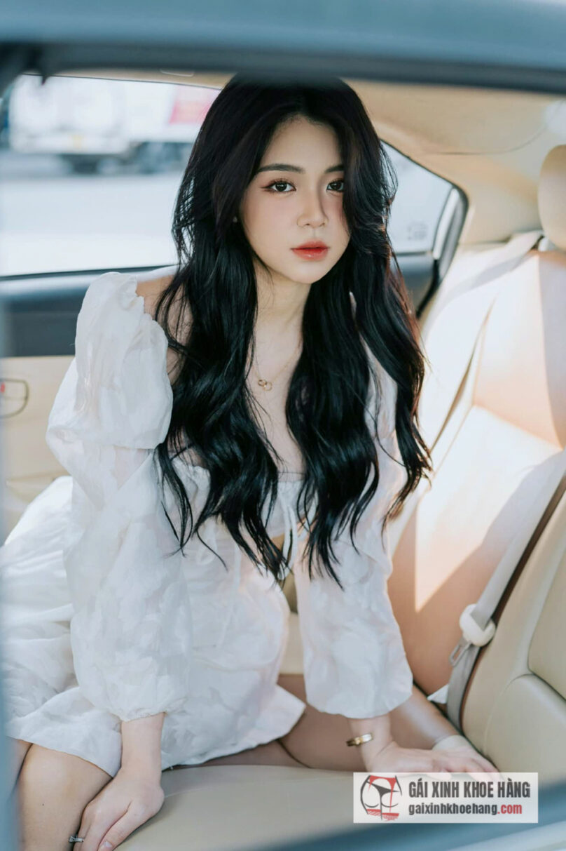 Cùng xem loạt ảnh với khoảnh khắc xinh đẹp của Khánh Ngọc!