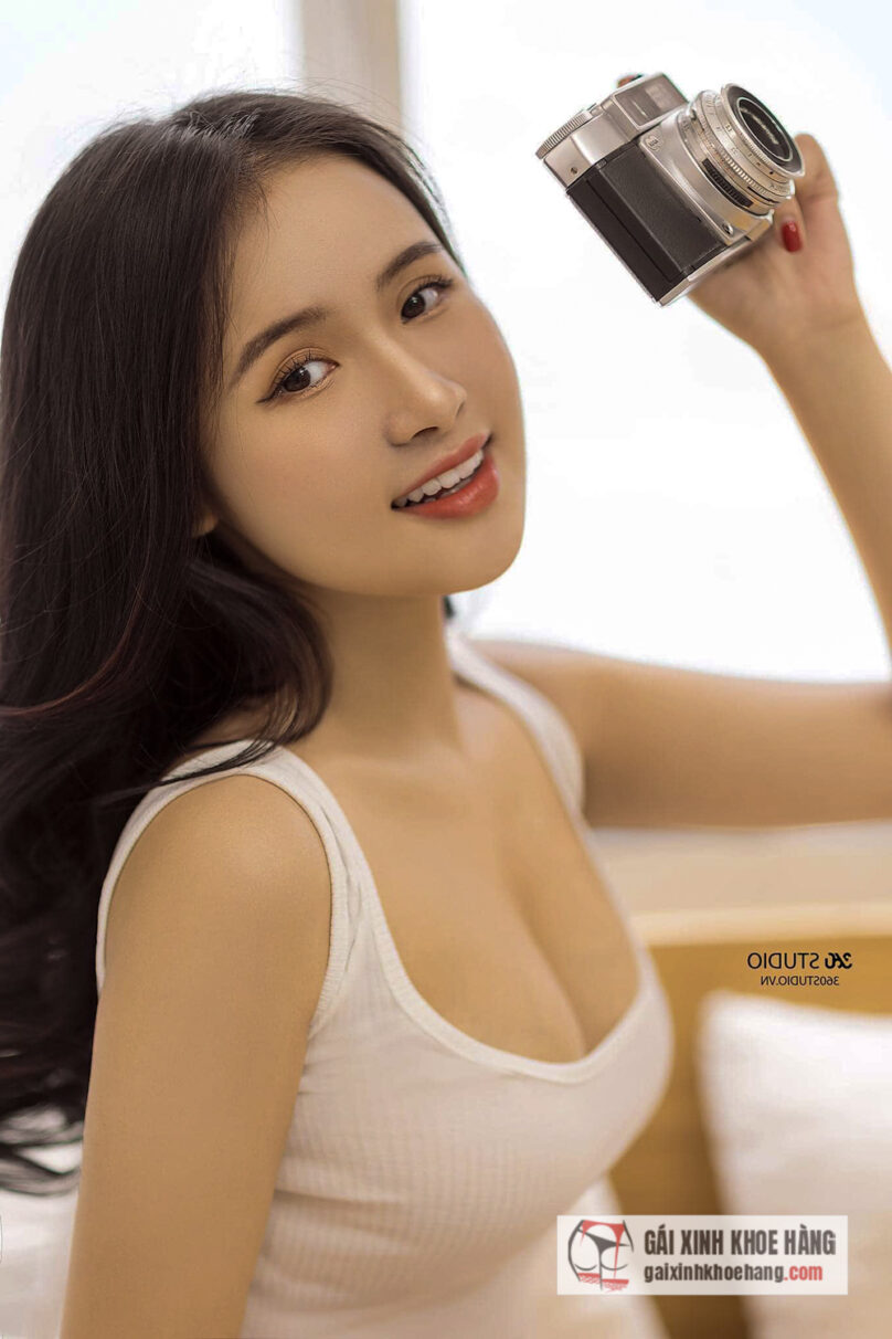 Thanh Tâm người mẫu 2k3 với phong cách sexy nóng bỏng