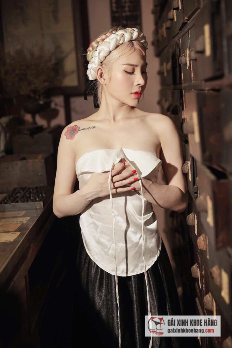 Vẻ đẹp ngọt ngào quyến rũ của diễn viên DJ Tina Thảo