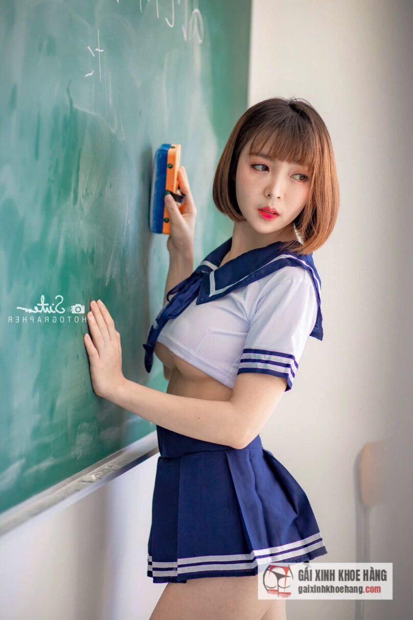 Hot girl tóc ngắn Preeyaporn thân hình gợi cảm idol giới trẻ Thái 