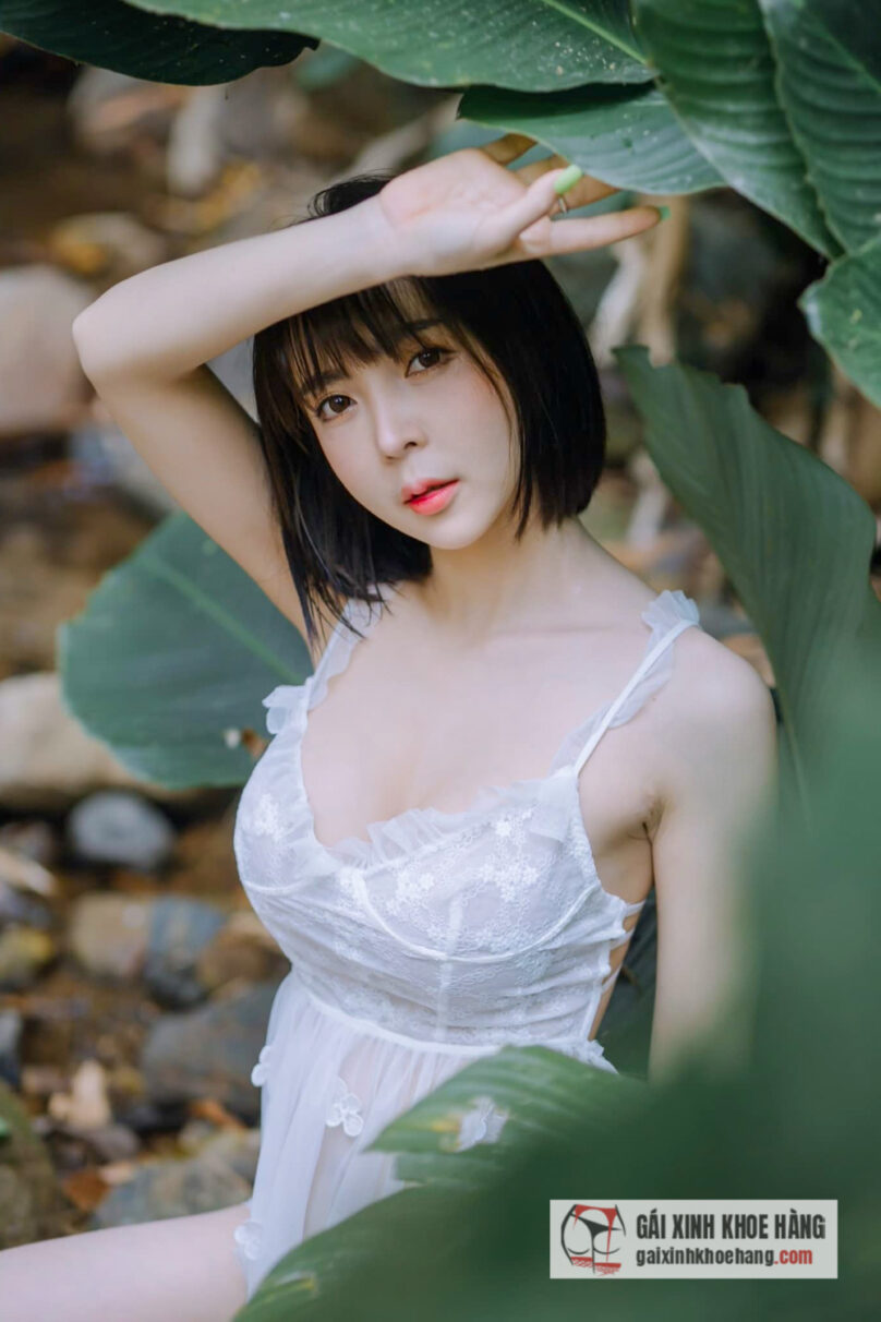 Cùng xem loạt ảnh gợi cảm sexy của hot girl Preeyapon!