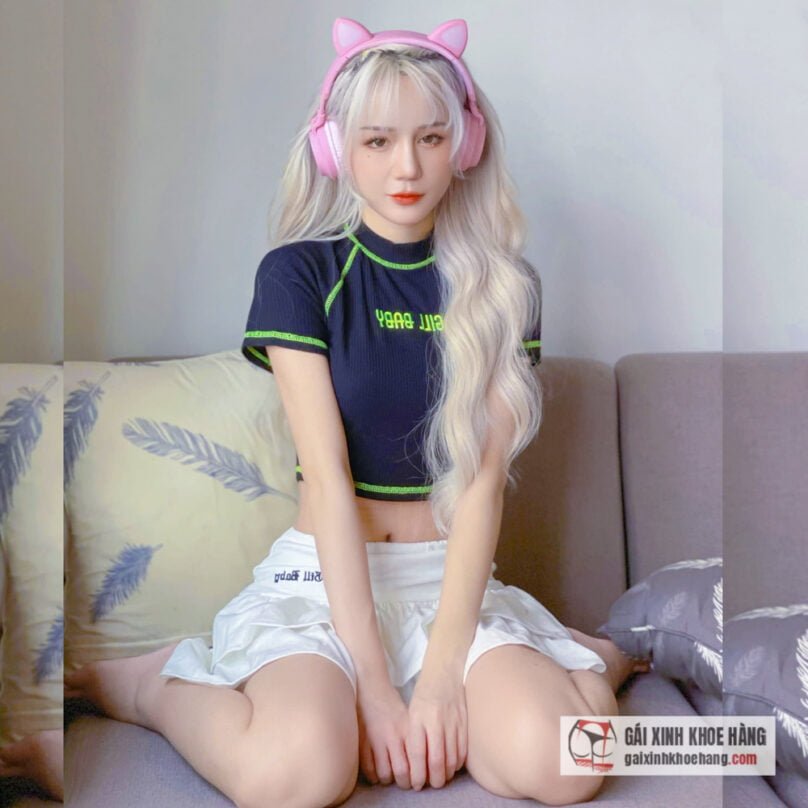 Phan Hoàng Thiên Thy nữ thần streamer xinh đẹp của làng game Việt