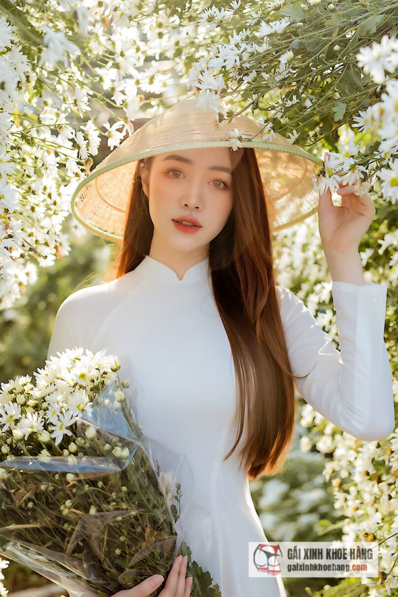 Hot girl Hằng Habi tự tin khoe thân hình quá đỗi bốc lửa