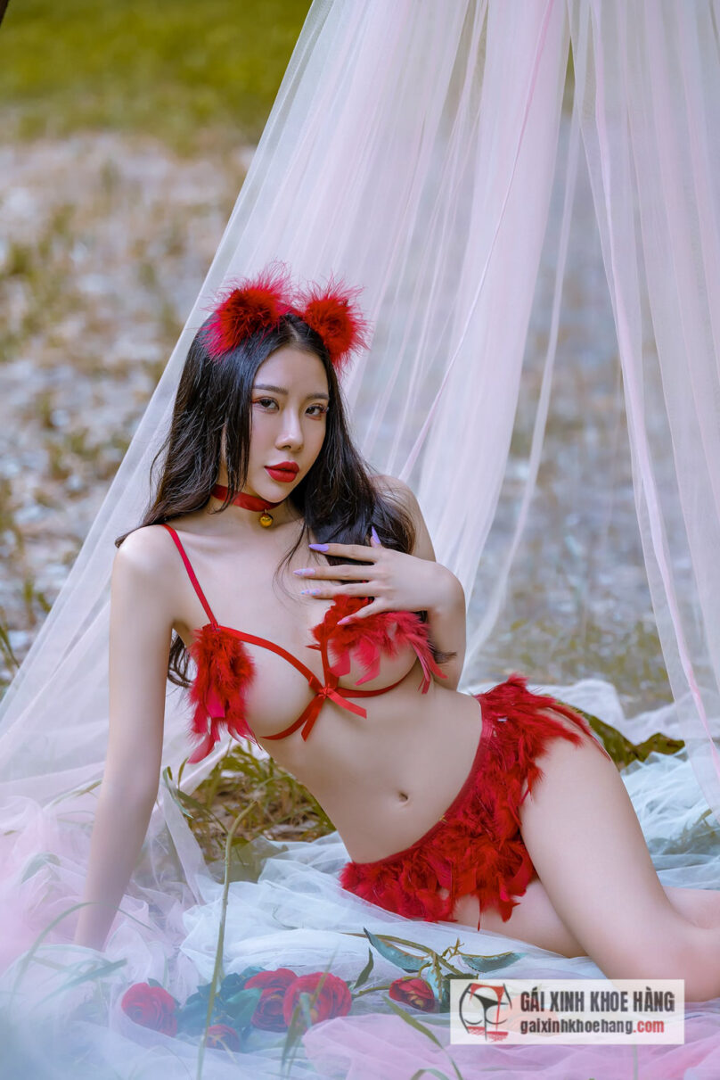 Cùng xem loạt ảnh sexy gợi cảm của người mẫu Phạm Ngọc Yến!