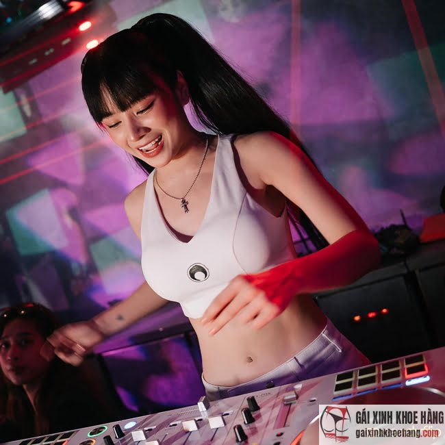 ảnh dj mie sexy siêu hấp dẫn