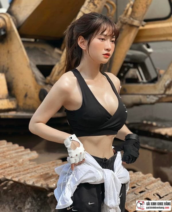 Bộ ảnh hot girl Lê Bống sexy hoàn hảo nhất