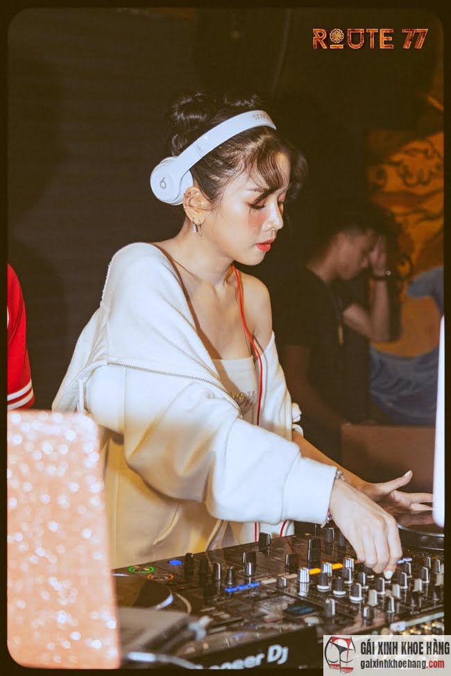 bức ảnh dj mie sexy cực phê
