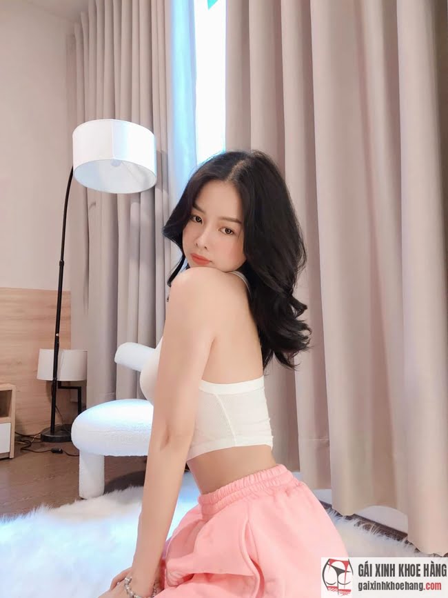 bức ảnh dj mie sexy