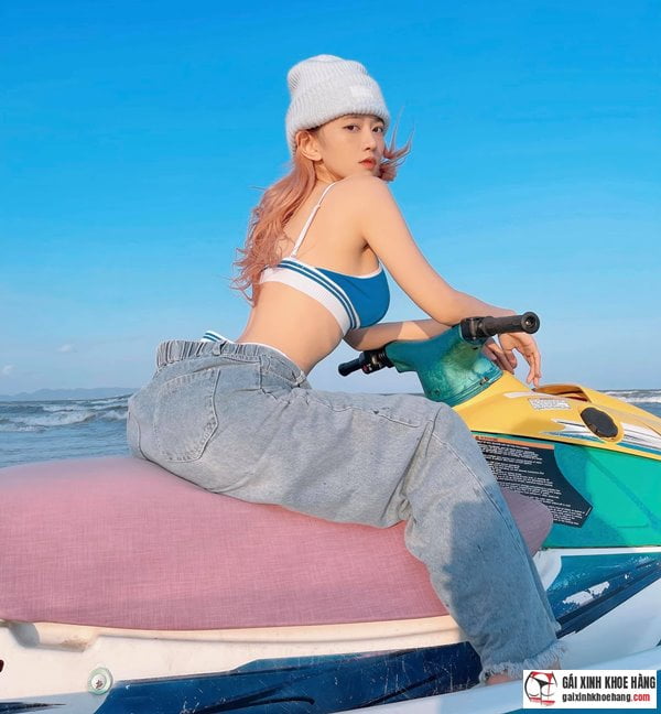 Bức ảnh hot girl Lê Bống sexy