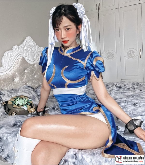 Loạt ảnh hot tiktoker Lê Bống sexy quá phê